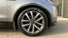 Land Rover Discovery 3.0 D300 Dynamic SE 5dr Auto Diesel Station Wagon